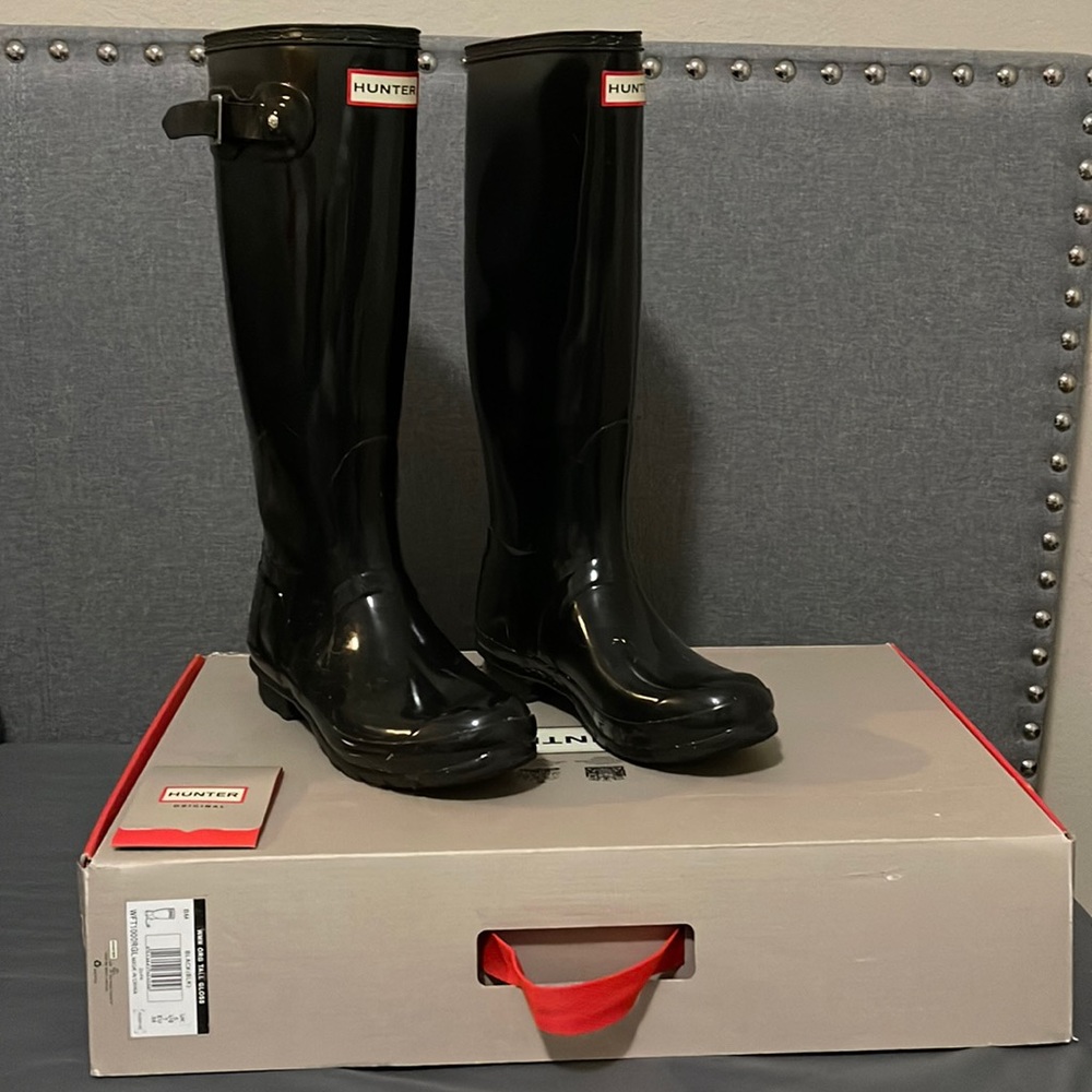 Hunter Tall Gloss Rain Boots